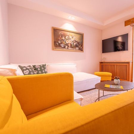 Wohnen Direkt Beim Meranplatz Apartment Bad Aussee Exterior photo